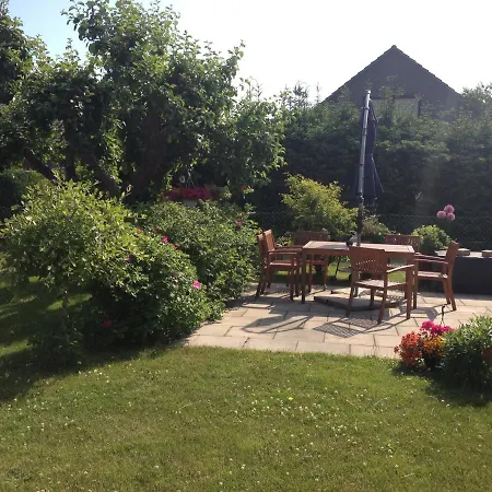 Ruhige 1 Zimmerwohnung Souterrain Apartment *