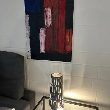 Ruhige 1 Zimmerwohnung Souterrain *