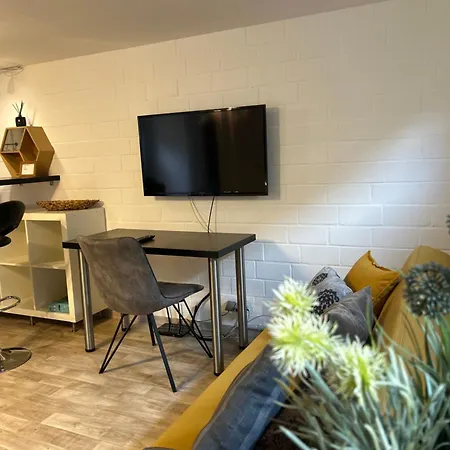 Ruhige 1 Zimmerwohnung Souterrain